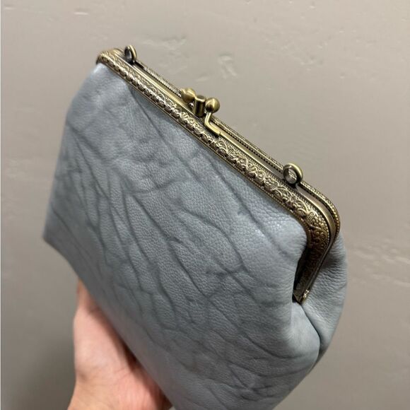 Embossed Cowhide Handsewn Retro Style Double Kiss-lock Shoulder Bag/Crossbody - Picture 13 of 16